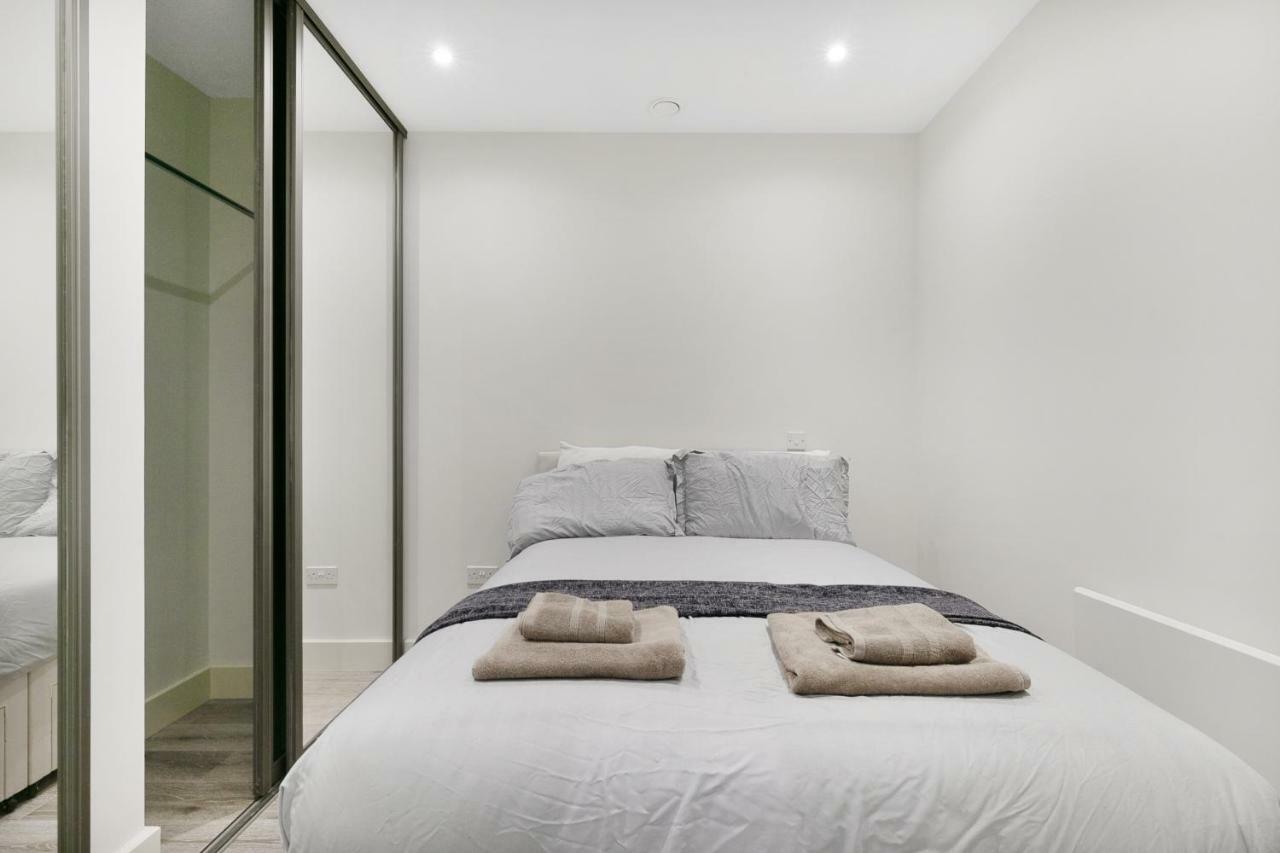 Mondial Apartments At Heathrow Harmondsworth Eksteriør billede