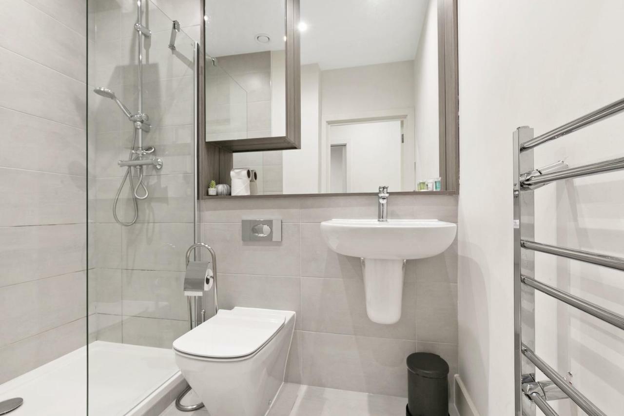 Mondial Apartments At Heathrow Harmondsworth Eksteriør billede