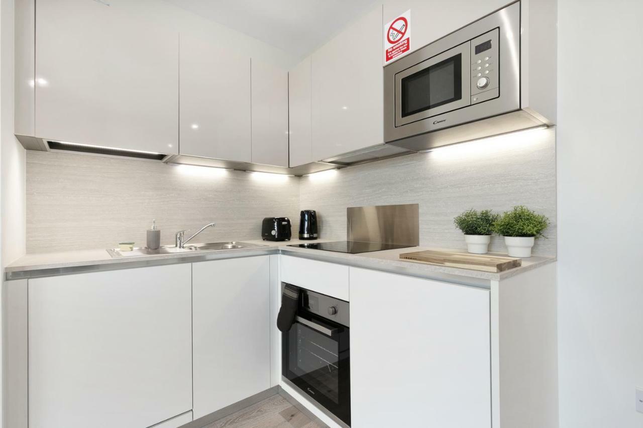 Mondial Apartments At Heathrow Harmondsworth Eksteriør billede