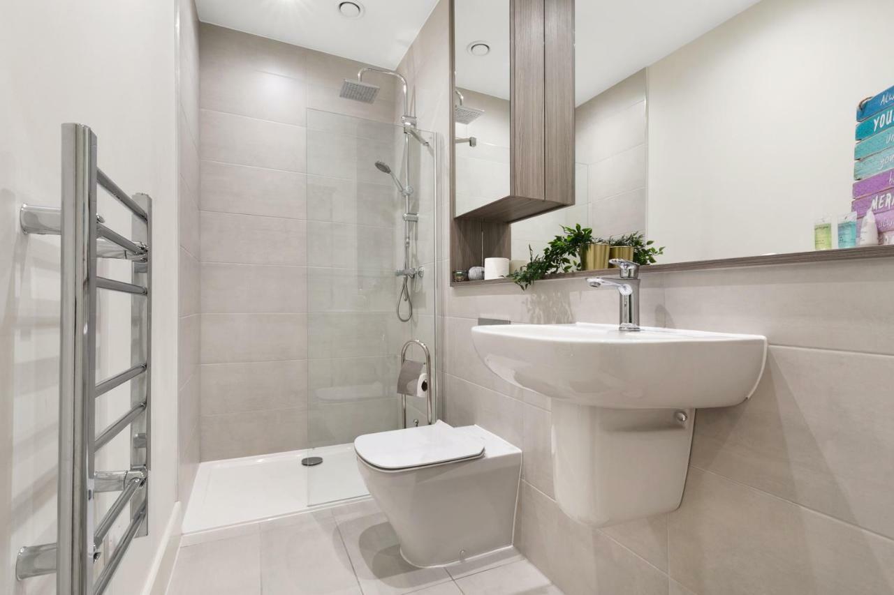 Mondial Apartments At Heathrow Harmondsworth Eksteriør billede