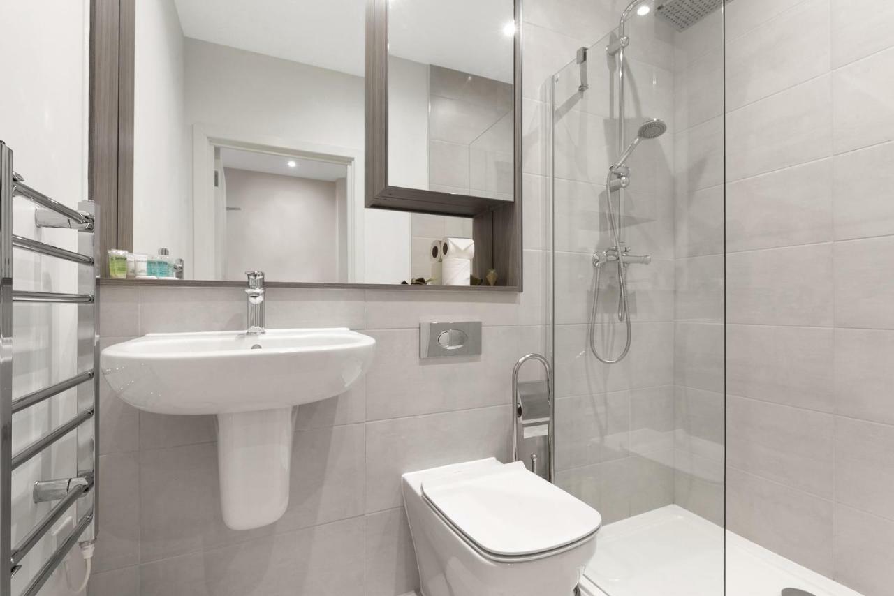 Mondial Apartments At Heathrow Harmondsworth Eksteriør billede