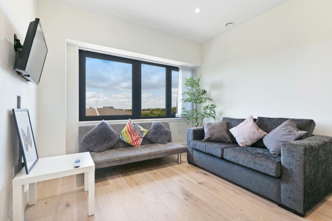 Mondial Apartments At Heathrow Harmondsworth Eksteriør billede